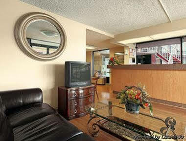 Express Inn & Suites Clearwater Pinellas Park Eksteriør bilde